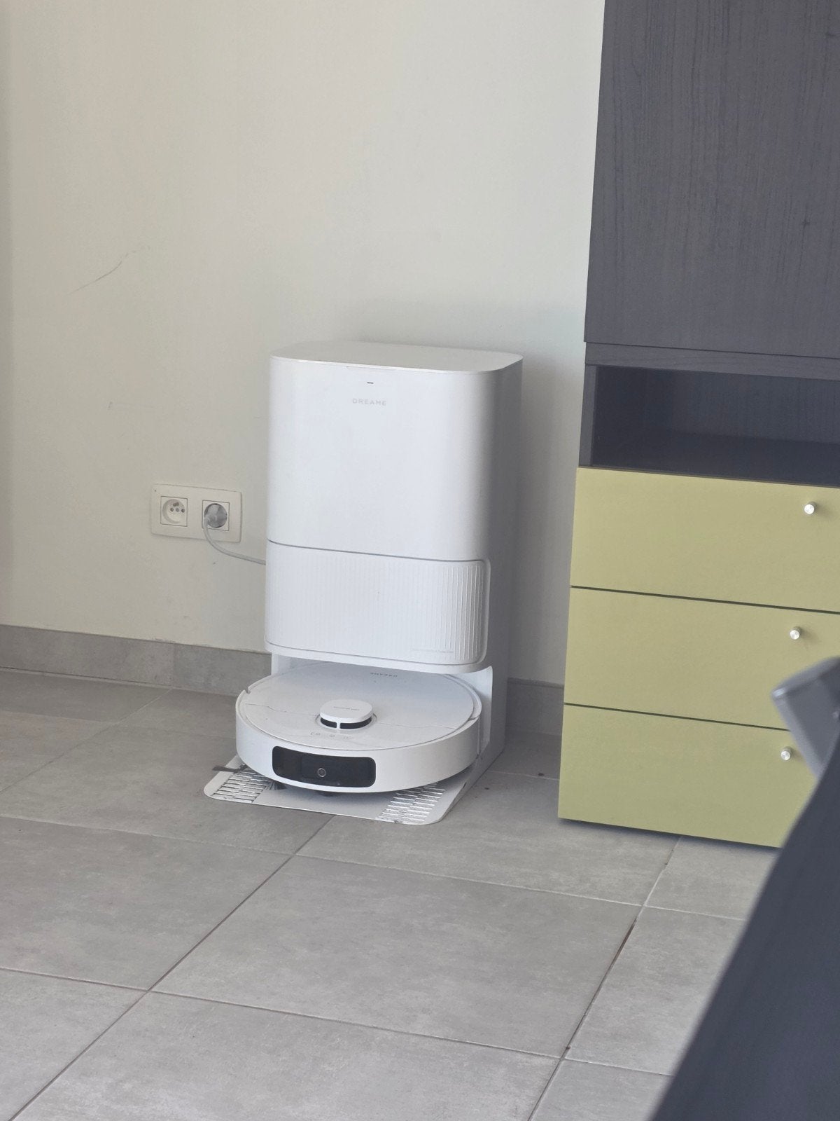 Dreame D20 ultra stofzuiger/dweil robot, Doe-het-zelf en Bouw, Verwarming en Radiatoren, Ophalen