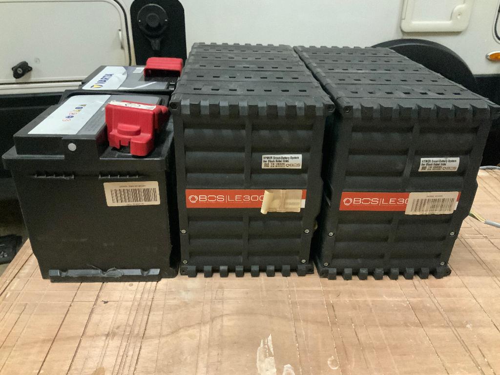2 batterie lithium + 1 agm Hymer MLT /GCS, Caravanes & Camping, Camping-car Accessoires, Enlèvement