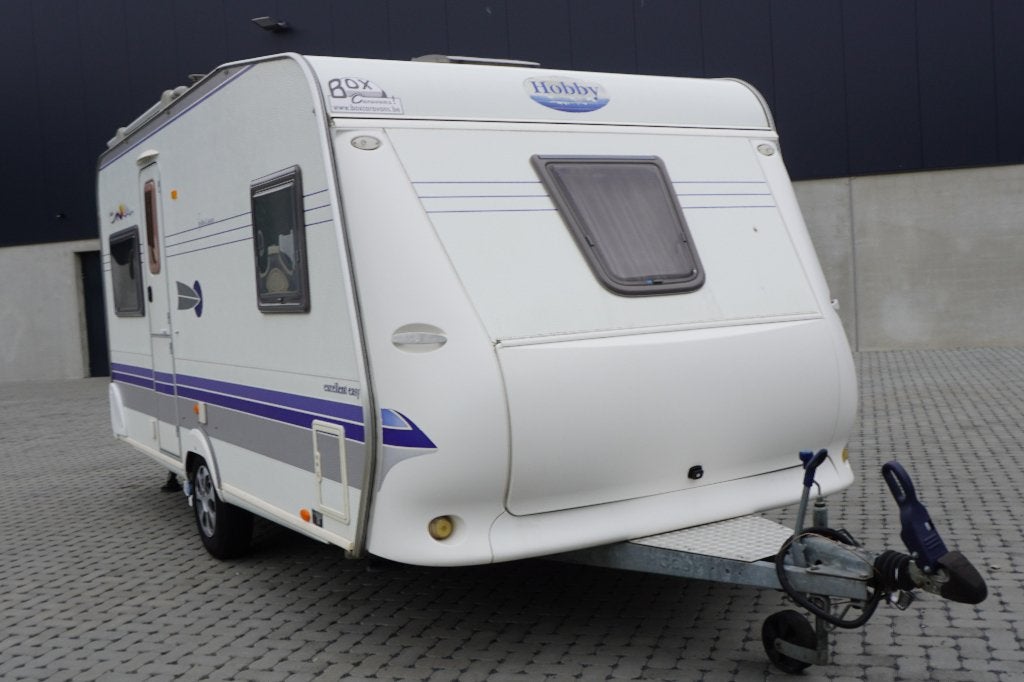 Super Hobby pour 4 pers.avec déménageur, auvent, porte-vélos, Caravanes & Camping, Grand lit, Entreprise, Hobby, Banquette en rond