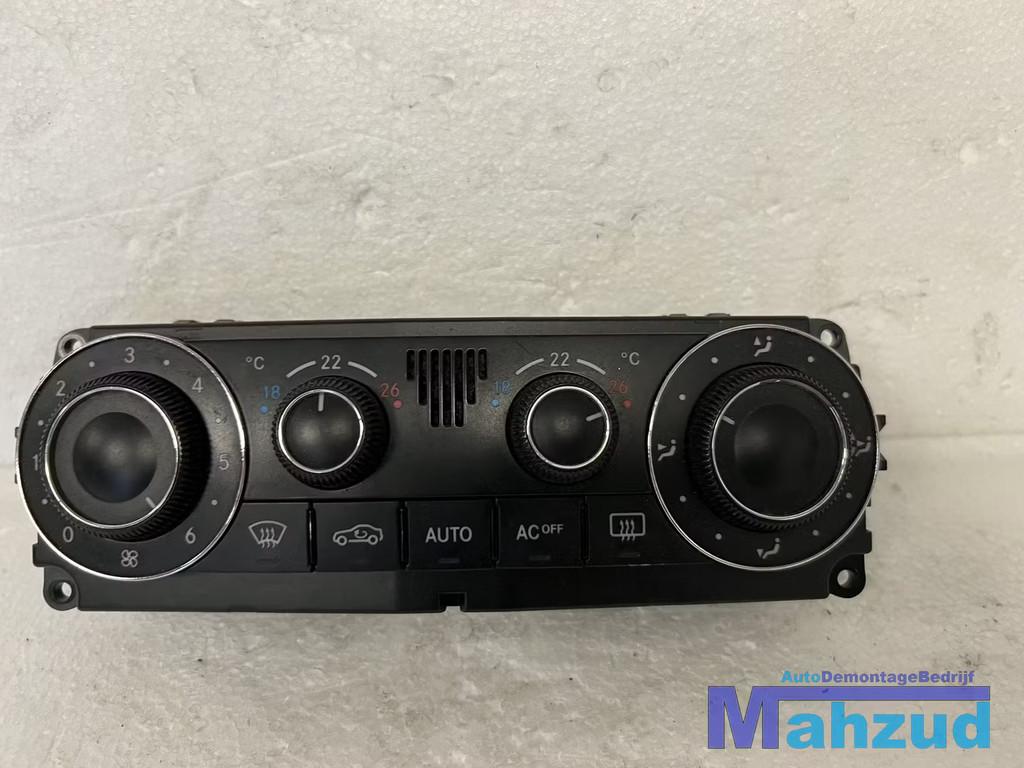 MERCEDES C-KLASSE W203 w209 Kachel bedieningspaneel 2000-200, Auto-onderdelen, Gebruikt, Mercedes-Benz AG, Mercedes-Benz, Mercedesstrasse 120
70372  Stuttgart, DE
