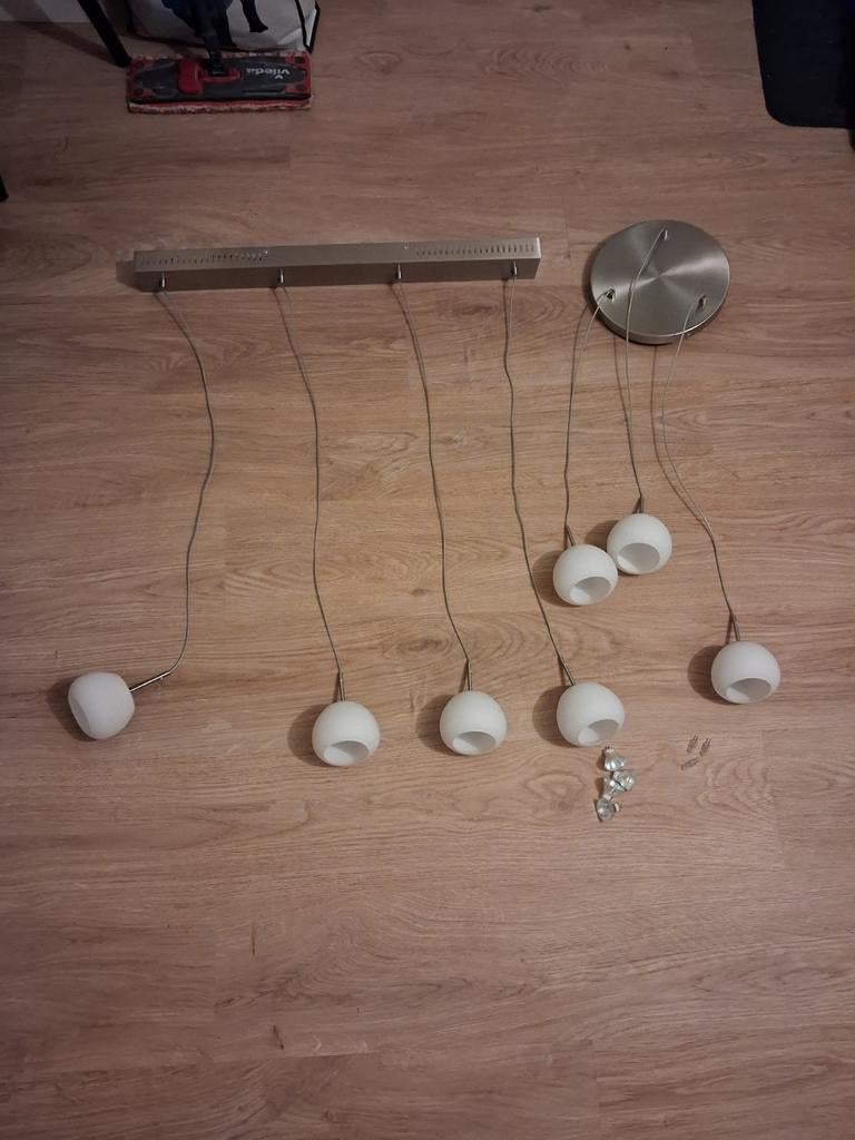 Set 2 hanglampen, Ophalen