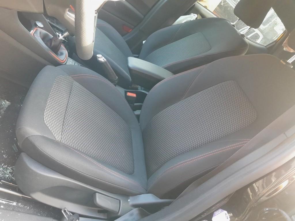 SIEGE AVANT GAUCHE Ford Fiesta 7 (01-2017/07-2023), Utilisé, Ford