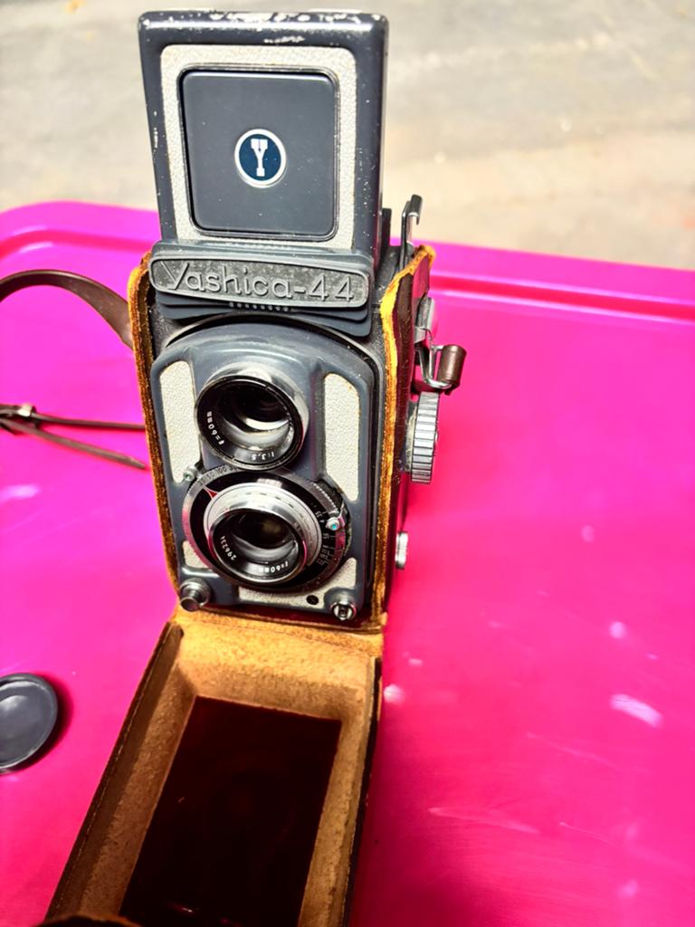 Yashica 44 refelxcamera, Ophalen of Verzenden, Zo goed als nieuw