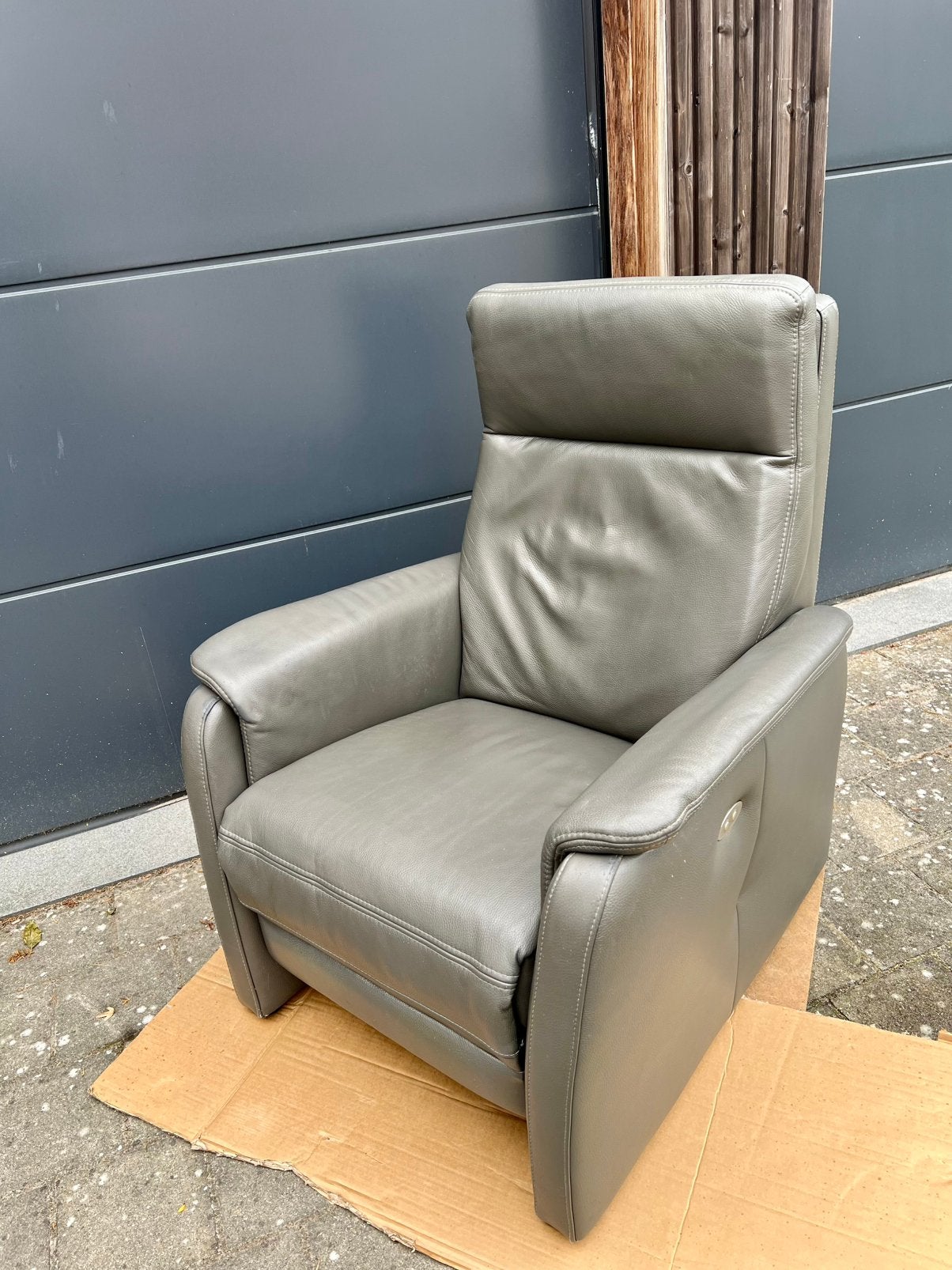 Elektrische relaxfauteuil, Ophalen, Zo goed als nieuw