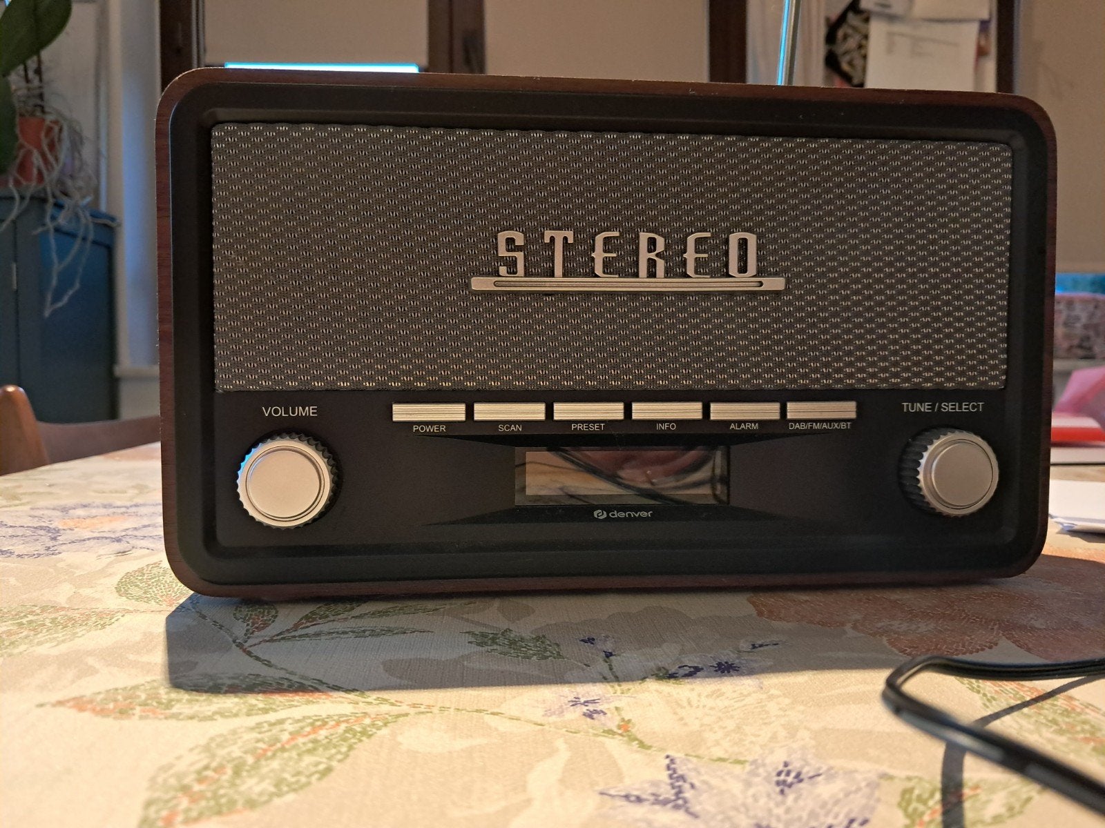 Denver DAB-18 Retro Radio – DAB+ / FM / Bluetooth (Houtlook), Audio, Tv en Foto, Ophalen, Radio