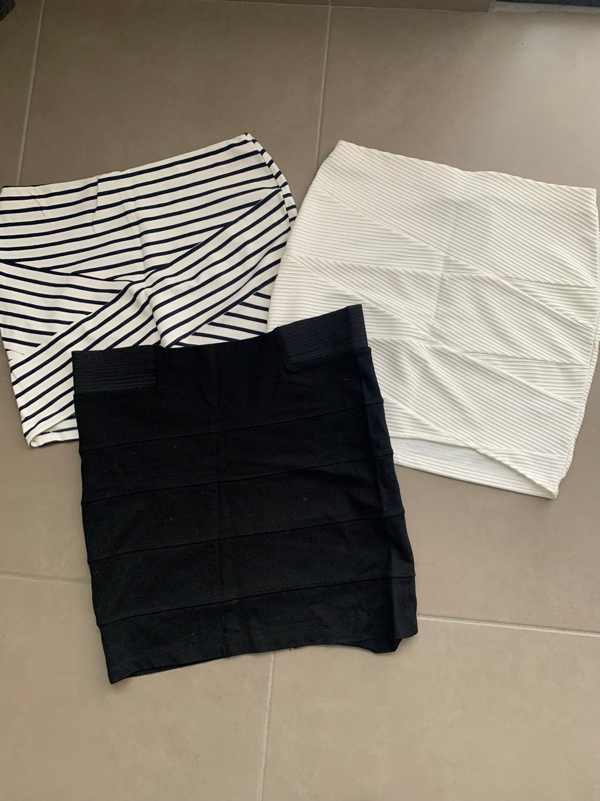 3 rokjes medium, Kleding | Dames, Ophalen of Verzenden, Zo goed als nieuw, Maat 38/40 (M), Boven de knie