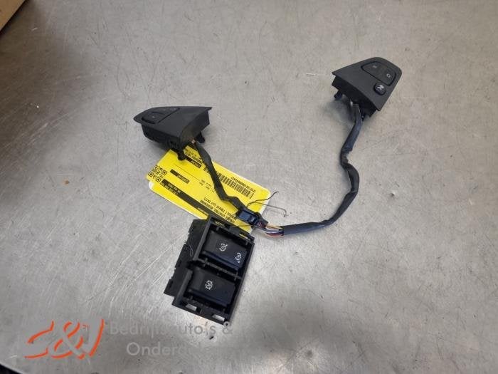 Commande régulateur de vitesse d'un Renault Trafic, Renault, -, 3 mois de garantie, Utilisé