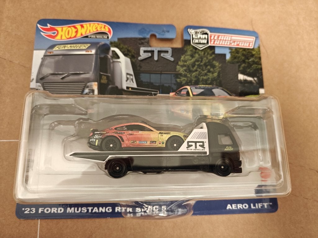 Hot Wheels Team Transport '23 Ford Mustang RTR aero lift, Ophalen, Zo goed als nieuw, Auto