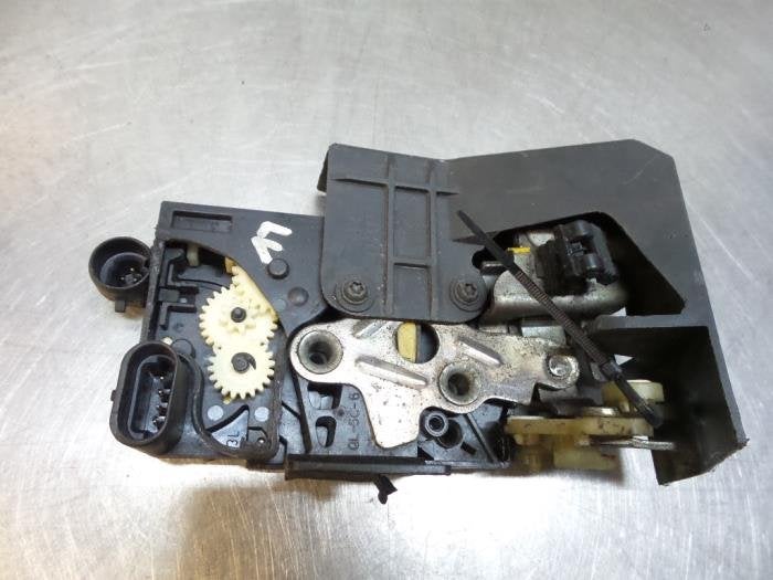 Serrure portière mécanique 4portes avant gauche d'un Alfa, -, 3 mois de garantie, Utilisé, Alfa Romeo