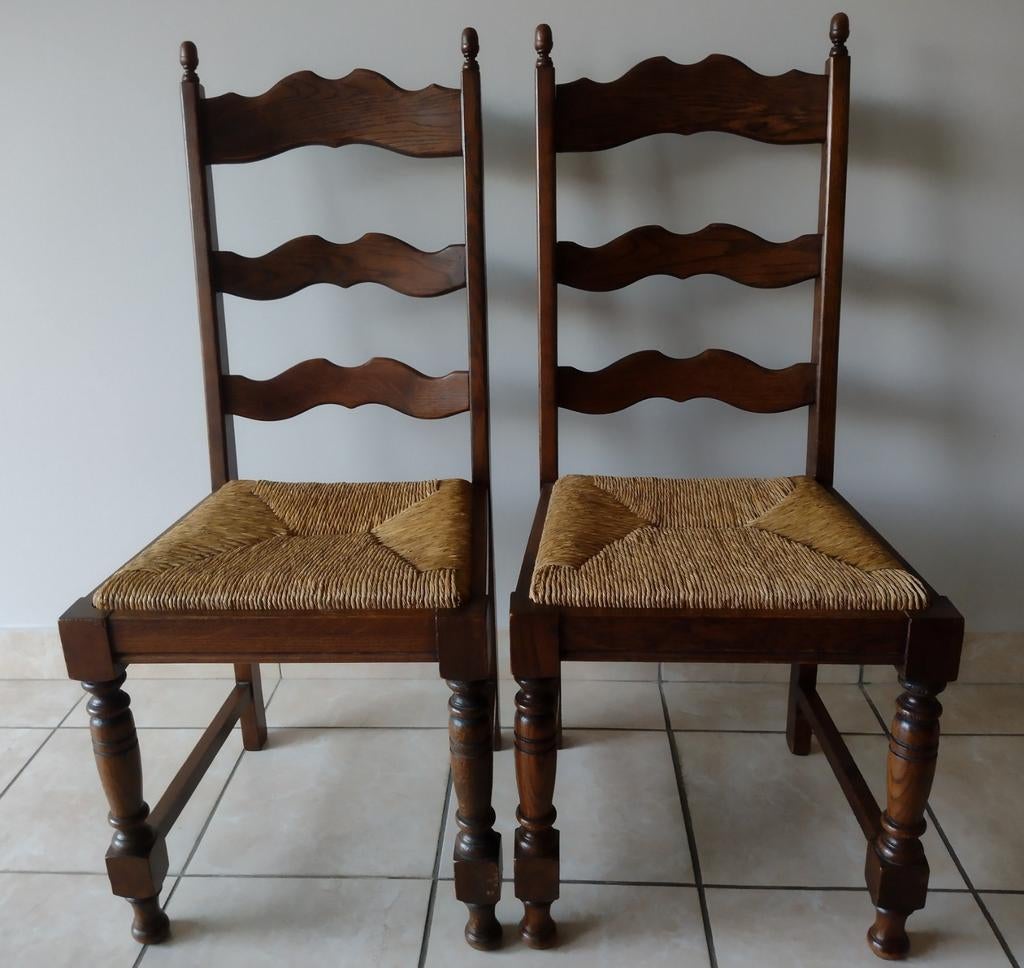 2 chaises de salle à manger en chêne avec sièges en osier, Enlèvement, Utilisé, Osier ou Rotin, Vintage