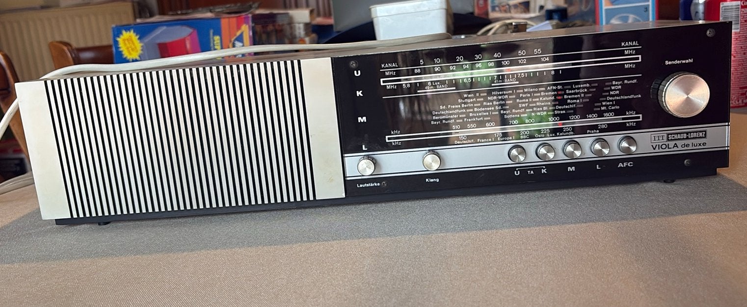 Vintage ITT Schaub-Lorenz Viola De Luxe Radio, Enlèvement
