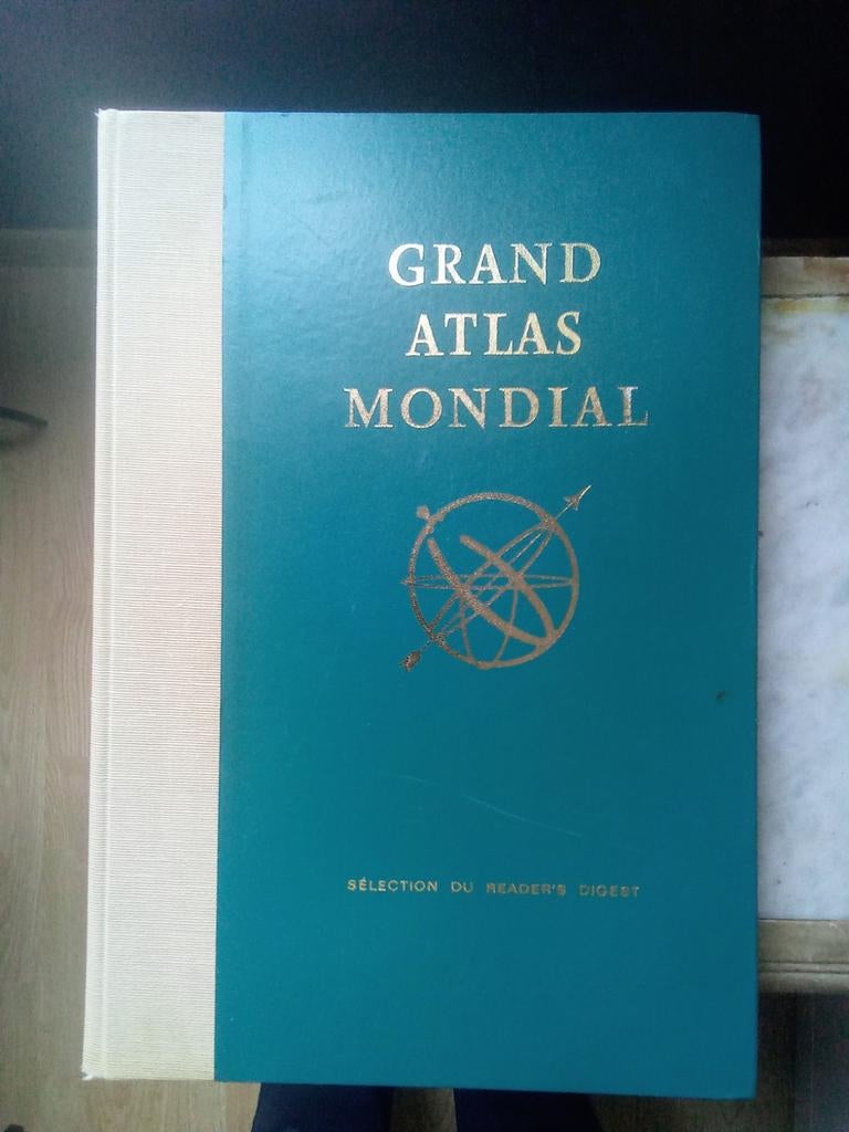 Boek Groot wereld Atlas (264 blz.), Boeken, Ophalen of Verzenden