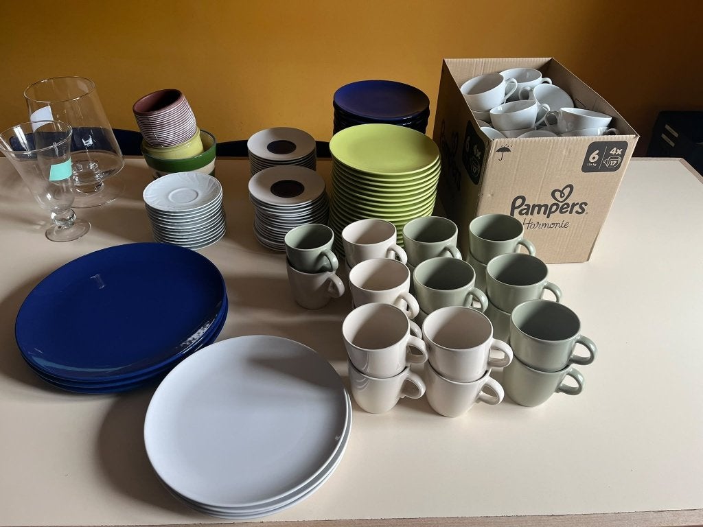 Verschillende soorten servies, Ophalen, Zo goed als nieuw, Bord(en)