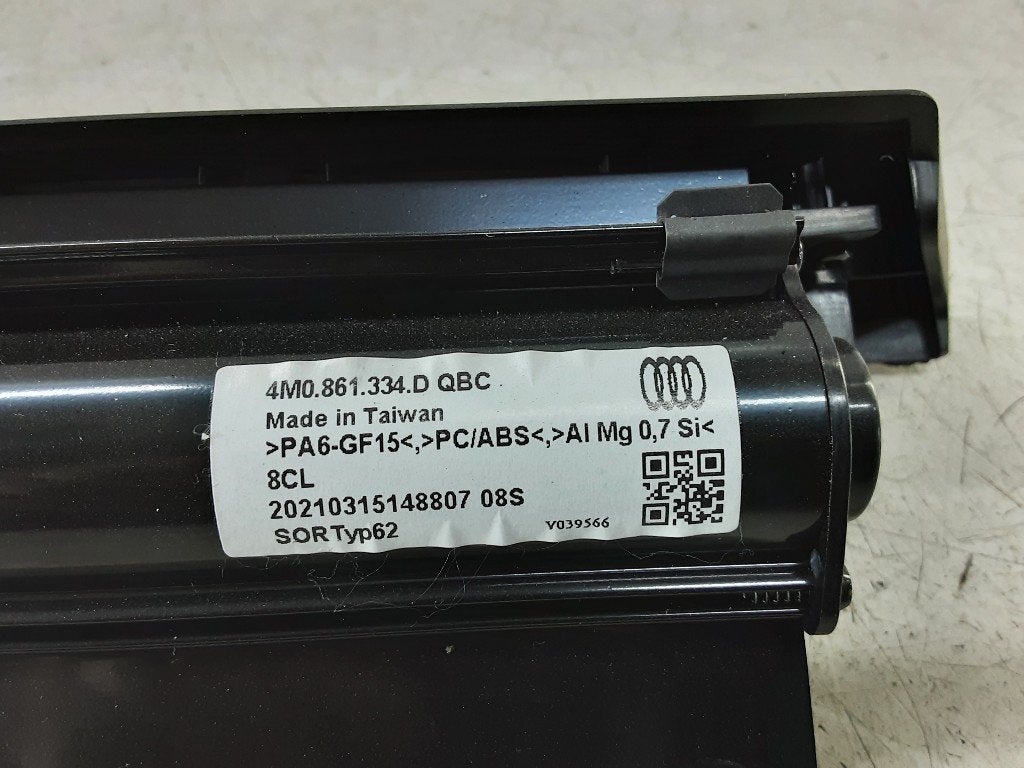 DIVERS DIVERS Audi SQ7 (4MB / 4MG) (4M0861334D), Mevr. I. Hauben, Audi, Utilisé, Rue de l'Espoir 34 34
4030  GRIVEGNÉE, BE