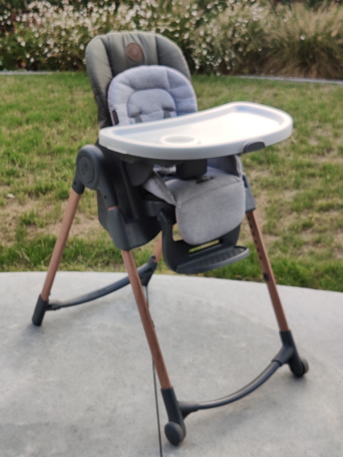 Meegroei eetstoel Minla van Maxi Cosi, Kinderen en Baby's, Kinderstoelen, Ophalen, Gebruikt, Meegroeistoel, Aanschuifbaar