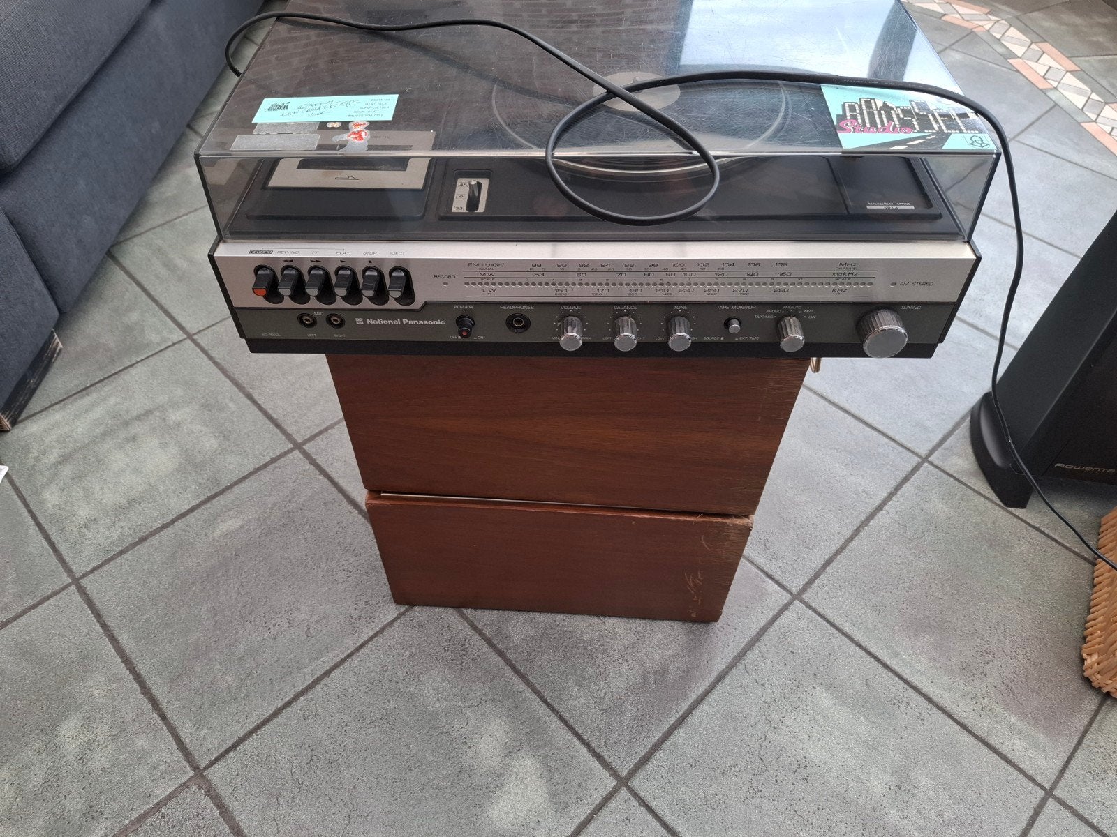 Panasonic ,radio platenspeler, + 2 boxen, Enlèvement