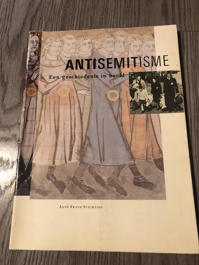 boek antisemitisme een geschiedenis in beeld - 129 blz, Boeken, Ophalen of Verzenden
