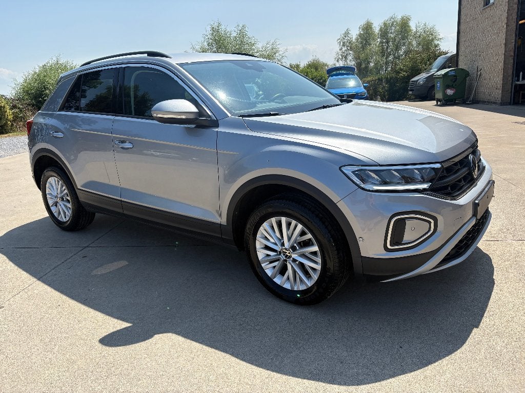 Vw T-Roc 1.5 TSI Life Bj 2022 DSG - Automaat + Camera, Auto's, 4 cilinders, Bedrijf, 5 zetels, Parkeersensor