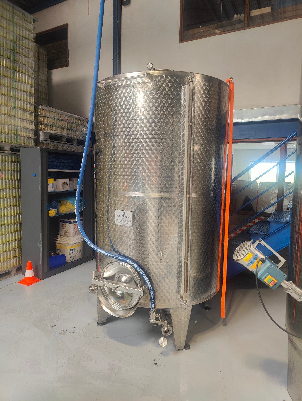 tank polsinelli 3000l, Ophalen, Zo goed als nieuw