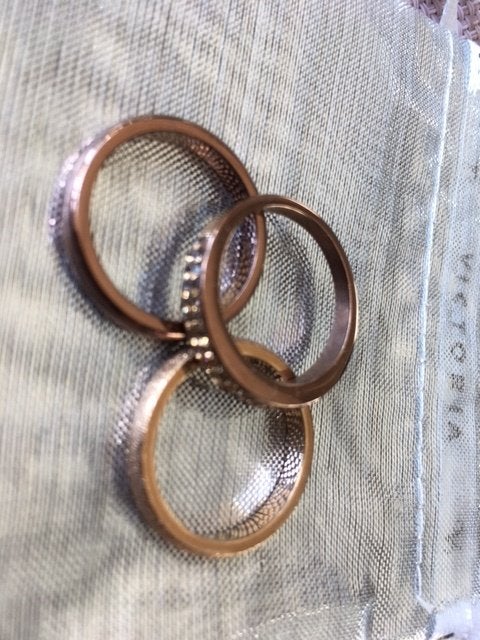 Victoria ringen set 3 stuks, Handtassen en Accessoires, Ringen, Ophalen, IJzer of Staal, Zo goed als nieuw, Dame