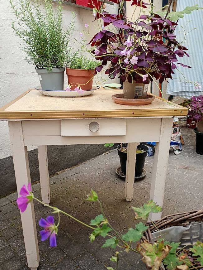 houten retro tafeltje, Huis en Inrichting, Ophalen, Gebruikt, Hout, 60 cm of meer