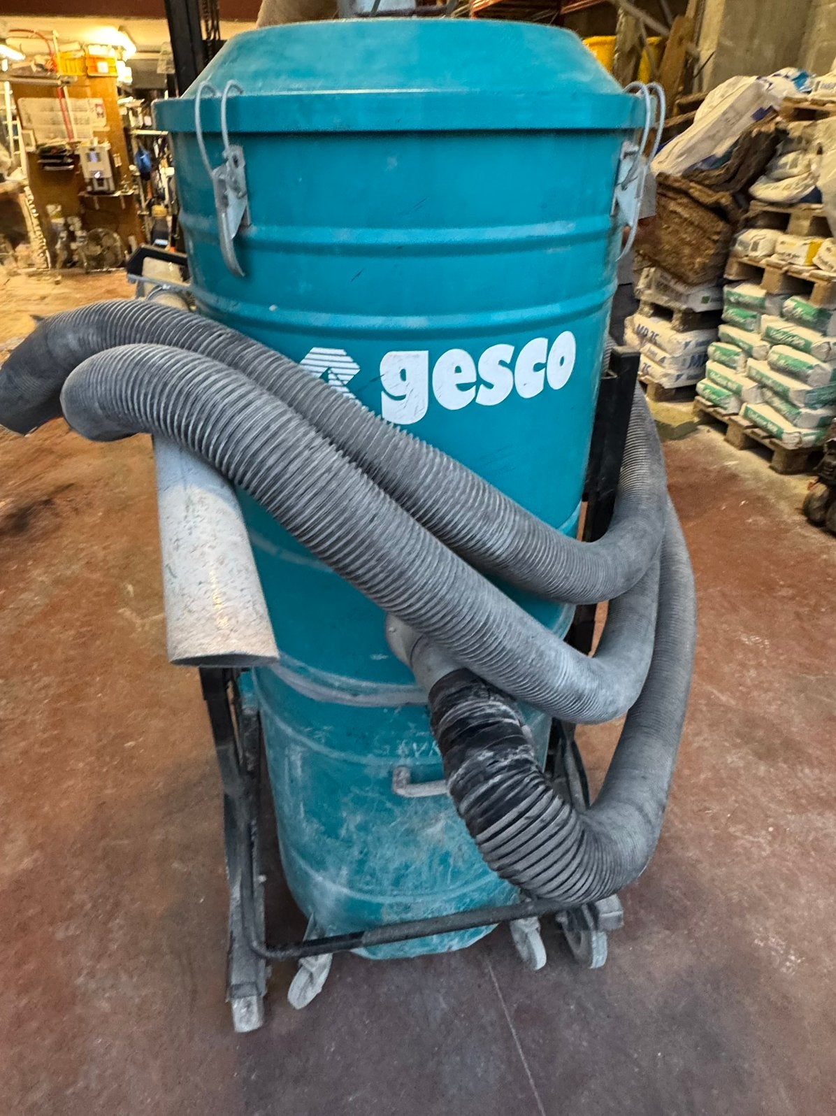 Aspirateur industriel, Enlèvement, Comme neuf, Aspirateur industriel