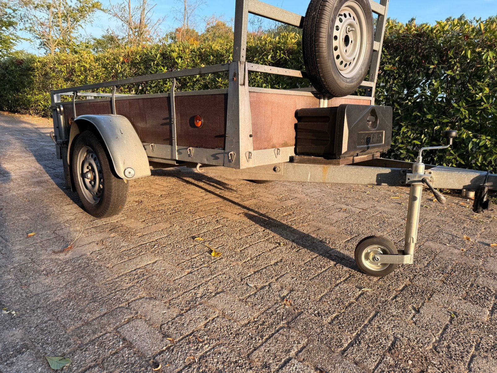 Aanhanger (zonder aanhanger rijbewijs 750KG) 225 x 130, Auto diversen, Aanhangers en Bagagewagens, Ophalen, Zo goed als nieuw