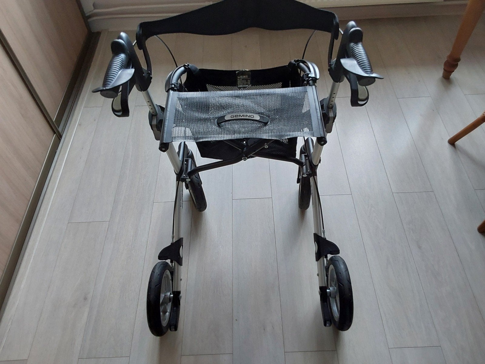 Rollator, Diversen, Ophalen