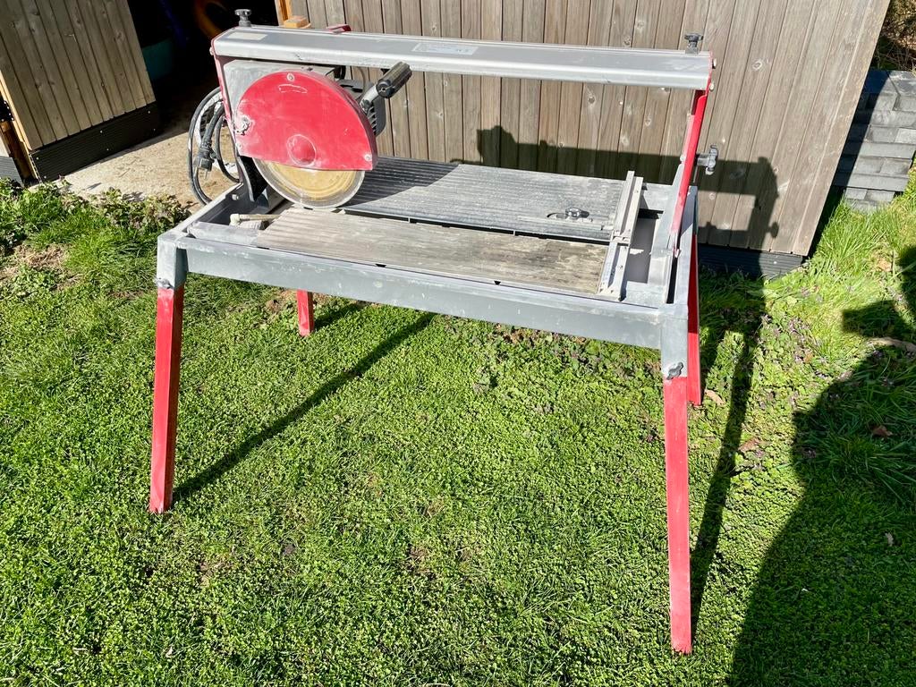 Scie a carreaux/coupe-carrelage professionnel à eau, Enlèvement, Comme neuf