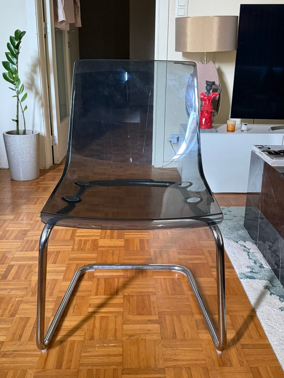 Ensemble de 6 chaises TOBIAS d'IKEA, Comme neuf, Synthétique, Enlèvement, Cinq, Six Chaises ou plus