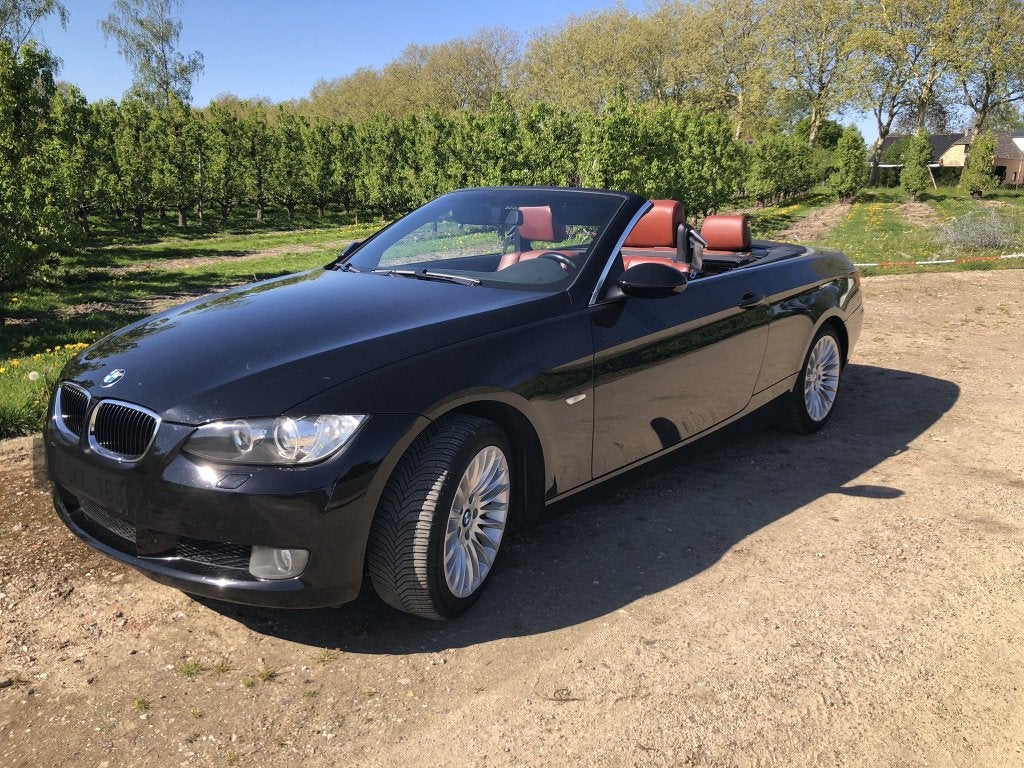 BMW 320i Cabrio, Autos, BMW, Achat, 1670 kg, Cabriolet, Boîte manuelle