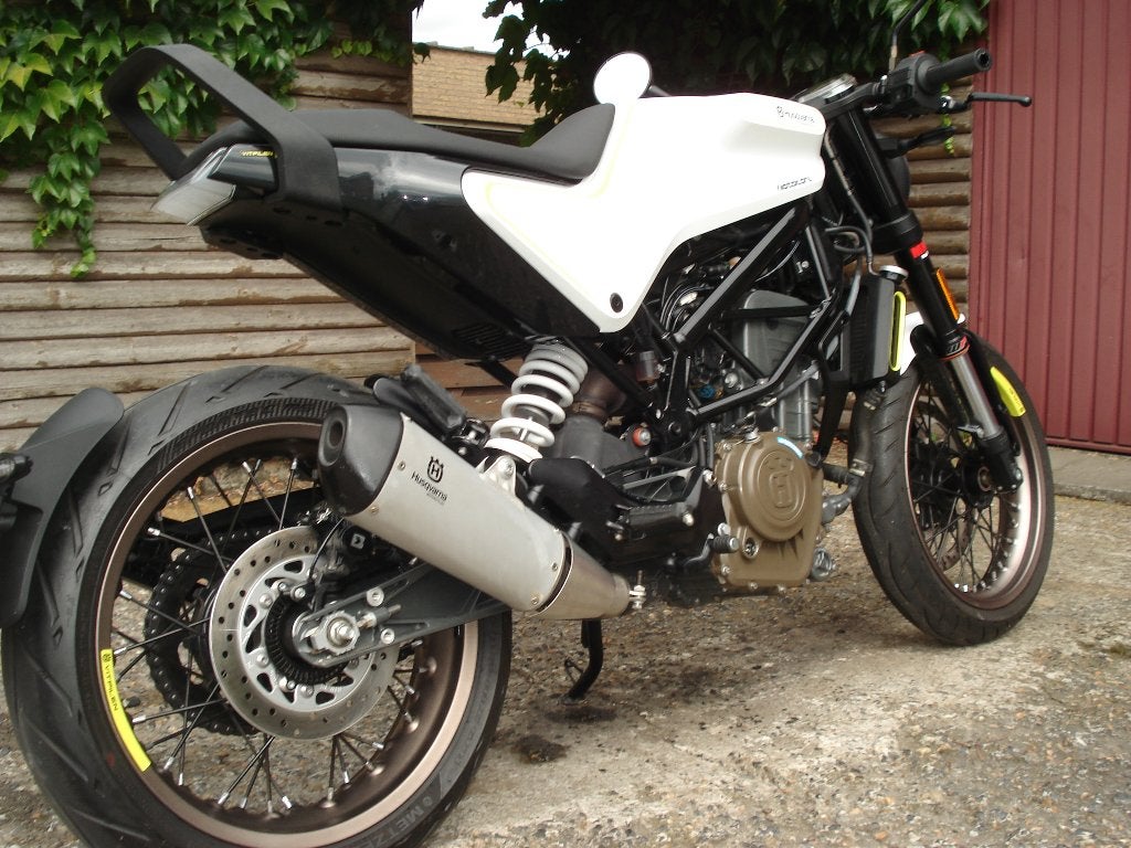 zo goed als nieuwe husqvarna vitpilen 401 met 6000 km, Motoren, Motoren | Husqvarna, Occasion, Particulier, 401 cc, ABS