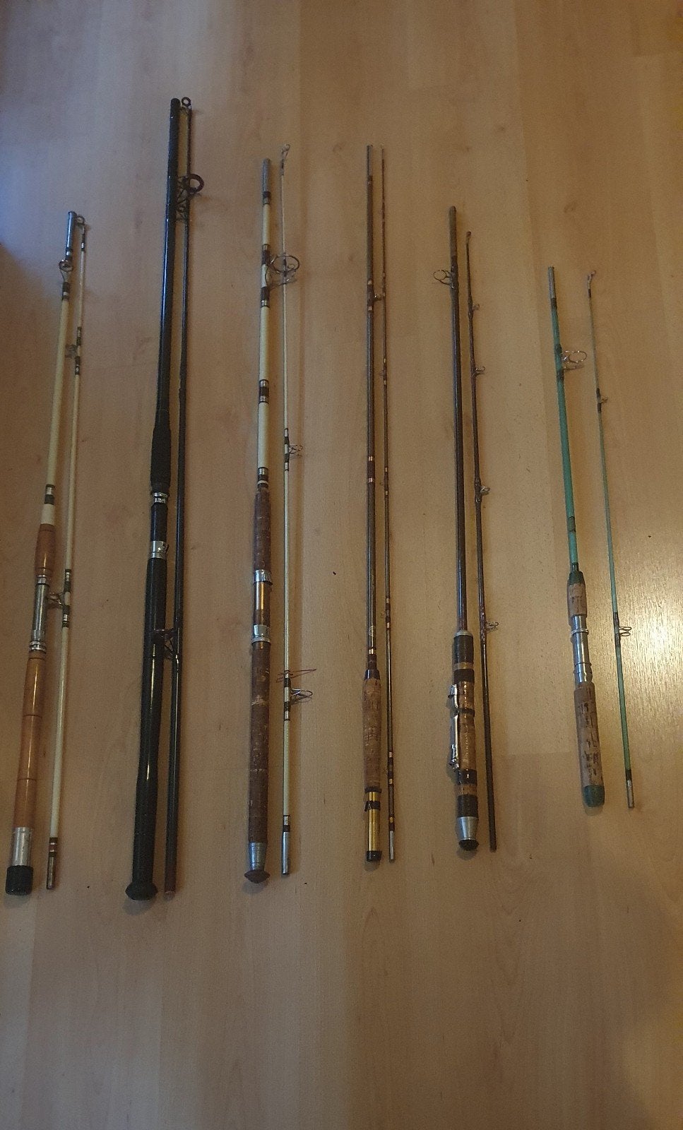Canne à pêche 25 euros/piece
Parfait état., Comme neuf