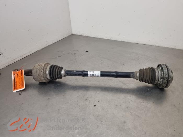 Aandrijfas links-achter van een Volkswagen Transporter, Gebruikt, -, Volkswagen, -