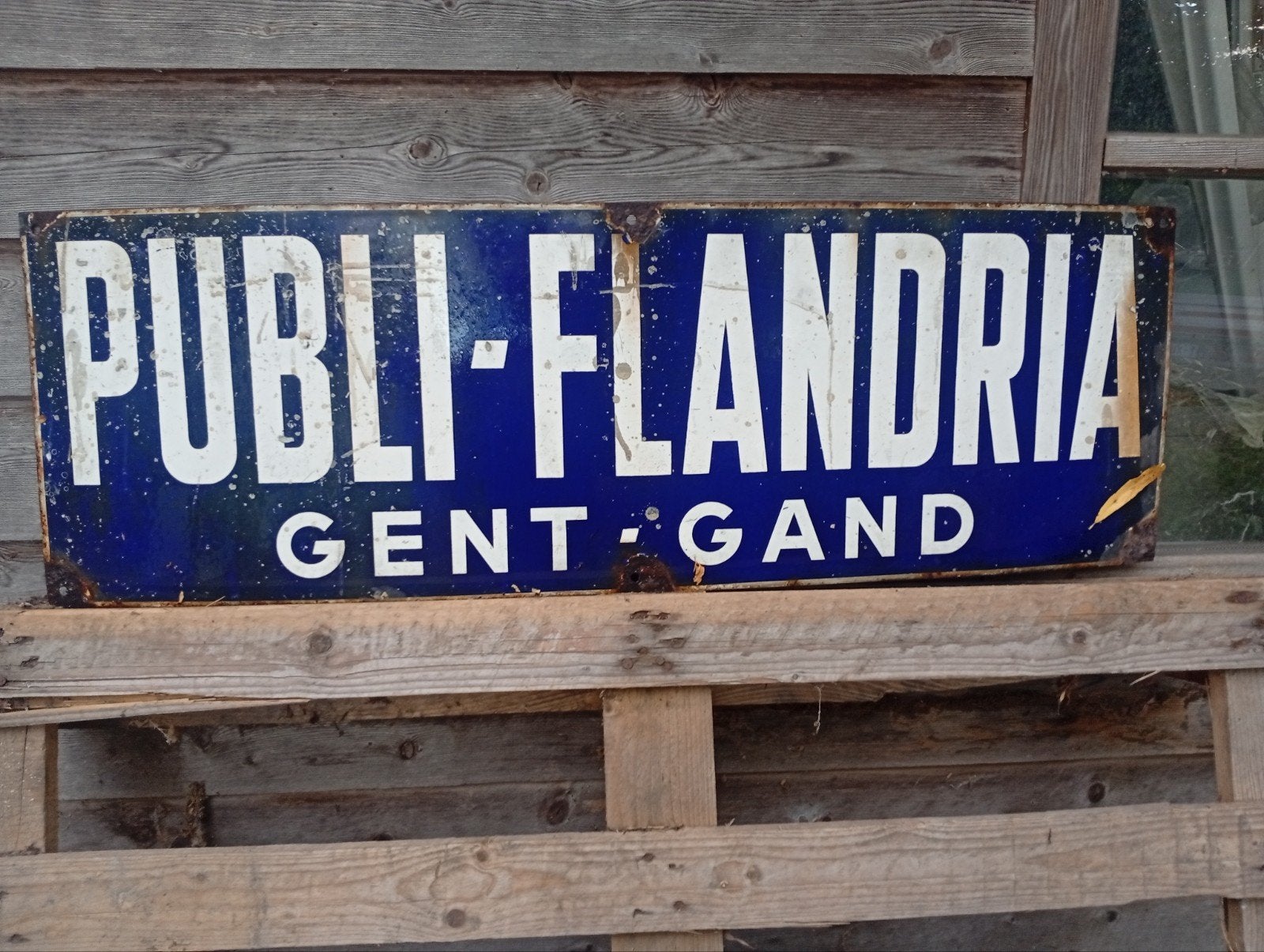 emaillebord uit de jaren 40-50, Enlèvement