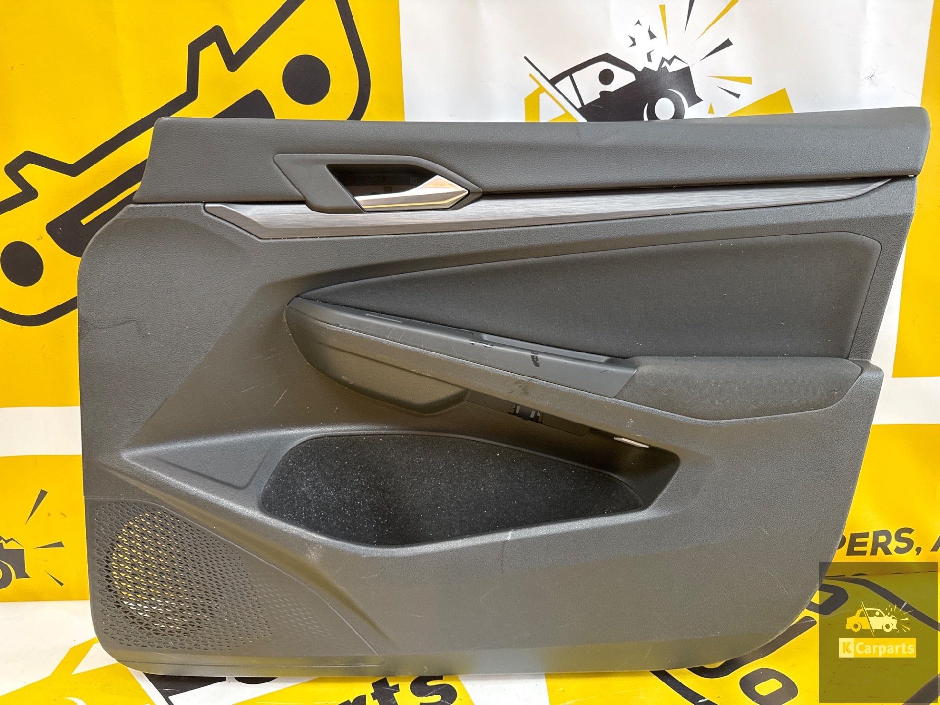 VW Golf 8 deurpaneel deurpaneel voor rechts deurpaneel 5H186, Info@fabrikant.eu, Voor, Fabrikant BV, Gebruikt