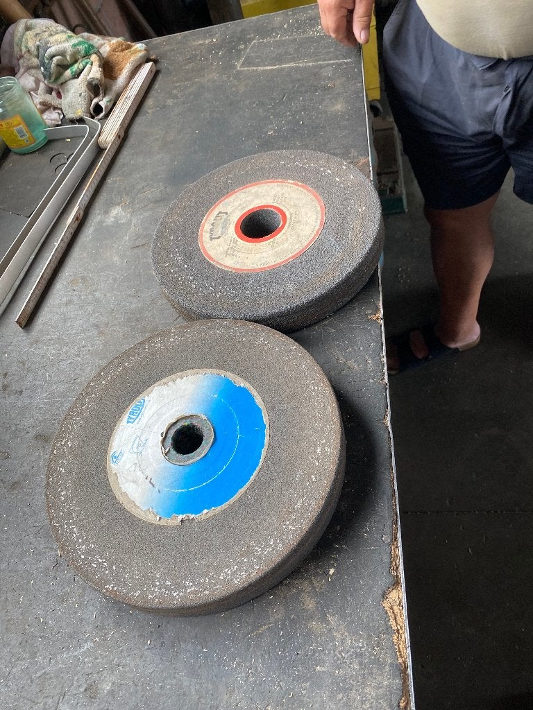 slijpsteen - 2 stuks, Doe-het-zelf en Bouw, Gereedschap | Slijpmachines, Ophalen, Zo goed als nieuw