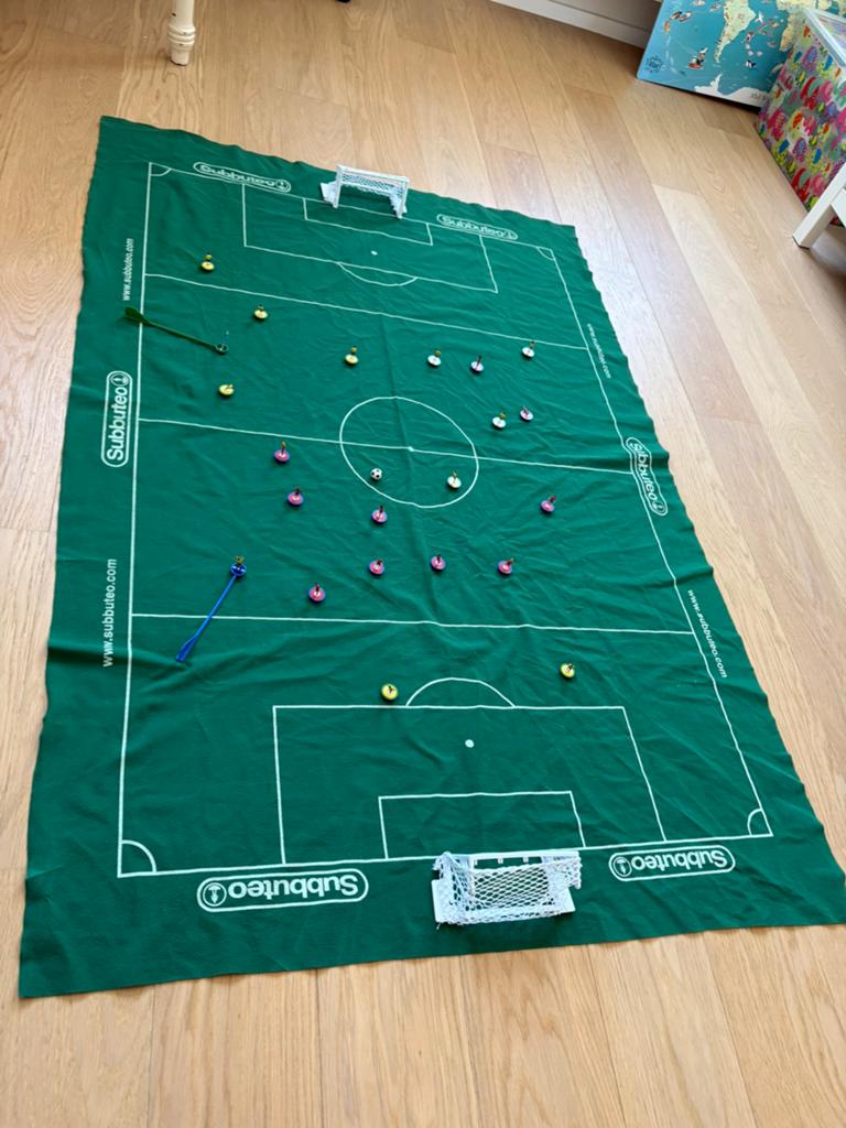 Jeu de foot / subbuteo, Enlèvement, Comme neuf