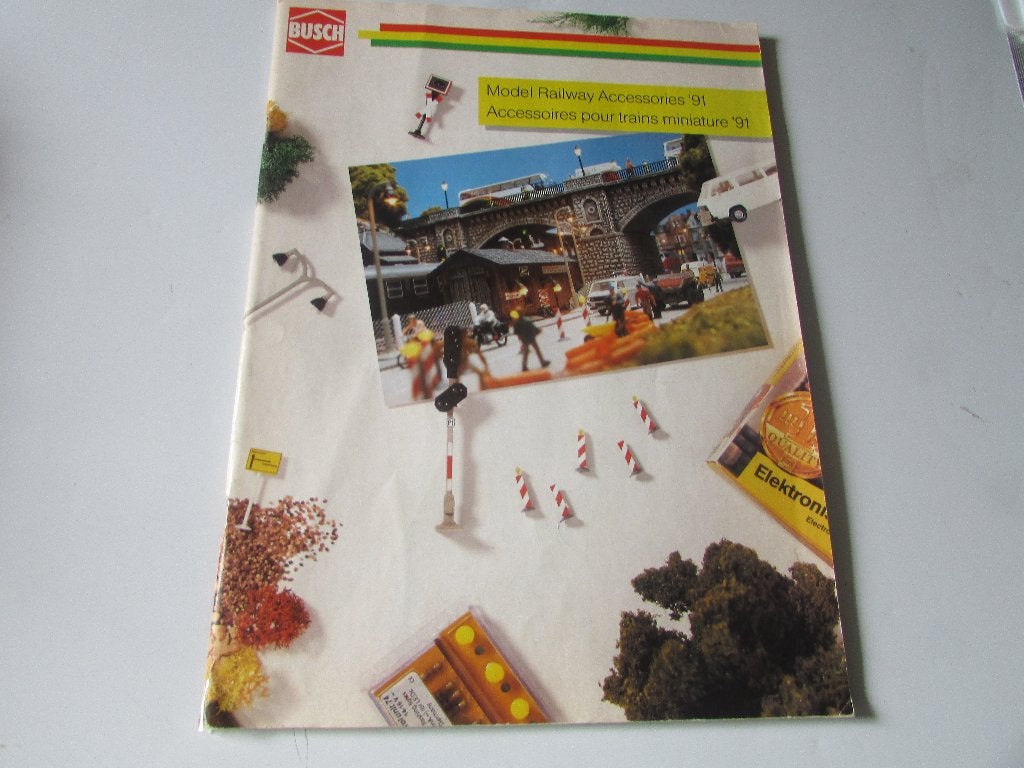 BUSCH ; Model railway Accessories, brochure, Boeken, Ophalen of Verzenden, Gelezen, Diverse auteurs, Trein