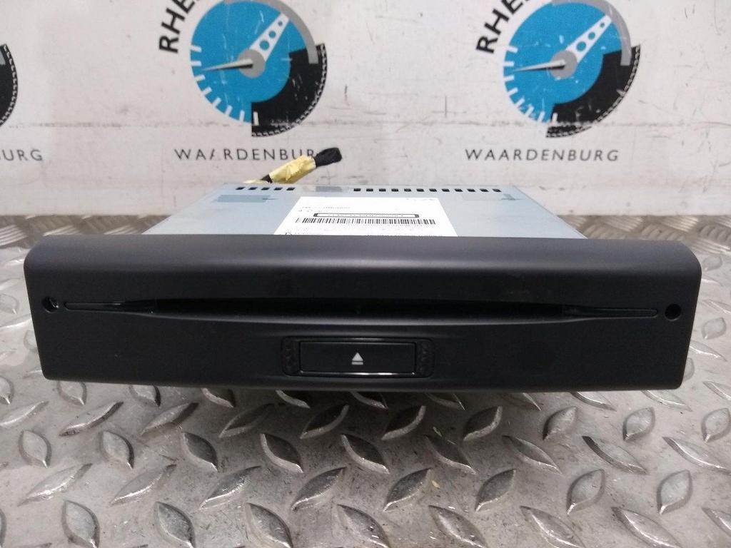 PEUGEOT 208 CD / DVD / NAVIGATIE SPELER 2014, Ophalen of Verzenden, Gebruikt, Stiba lid