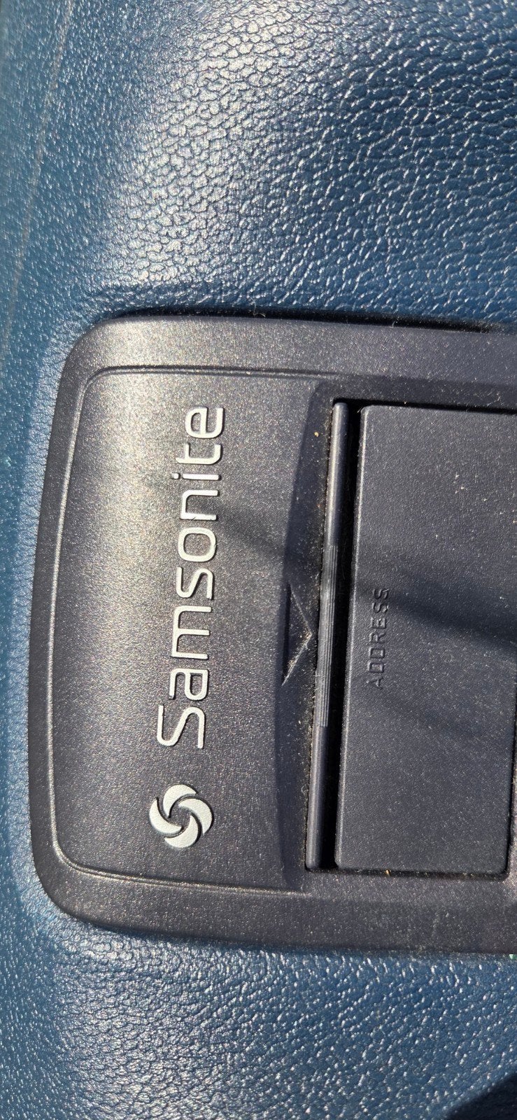 Samsonite valies, Ophalen