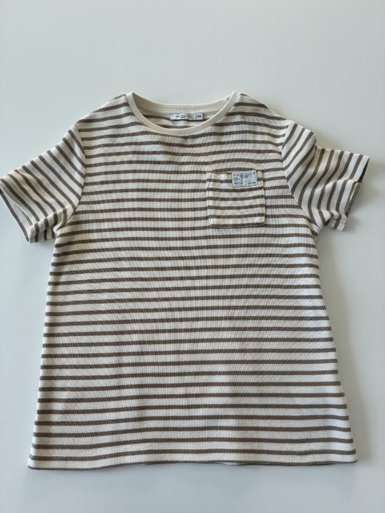 Wit/beige t-shirt maat 134 van Hampton Bays, Kinderen en Baby's, Ophalen of Verzenden, Hampton Bays, Jongen, Shirt of Longsleeve