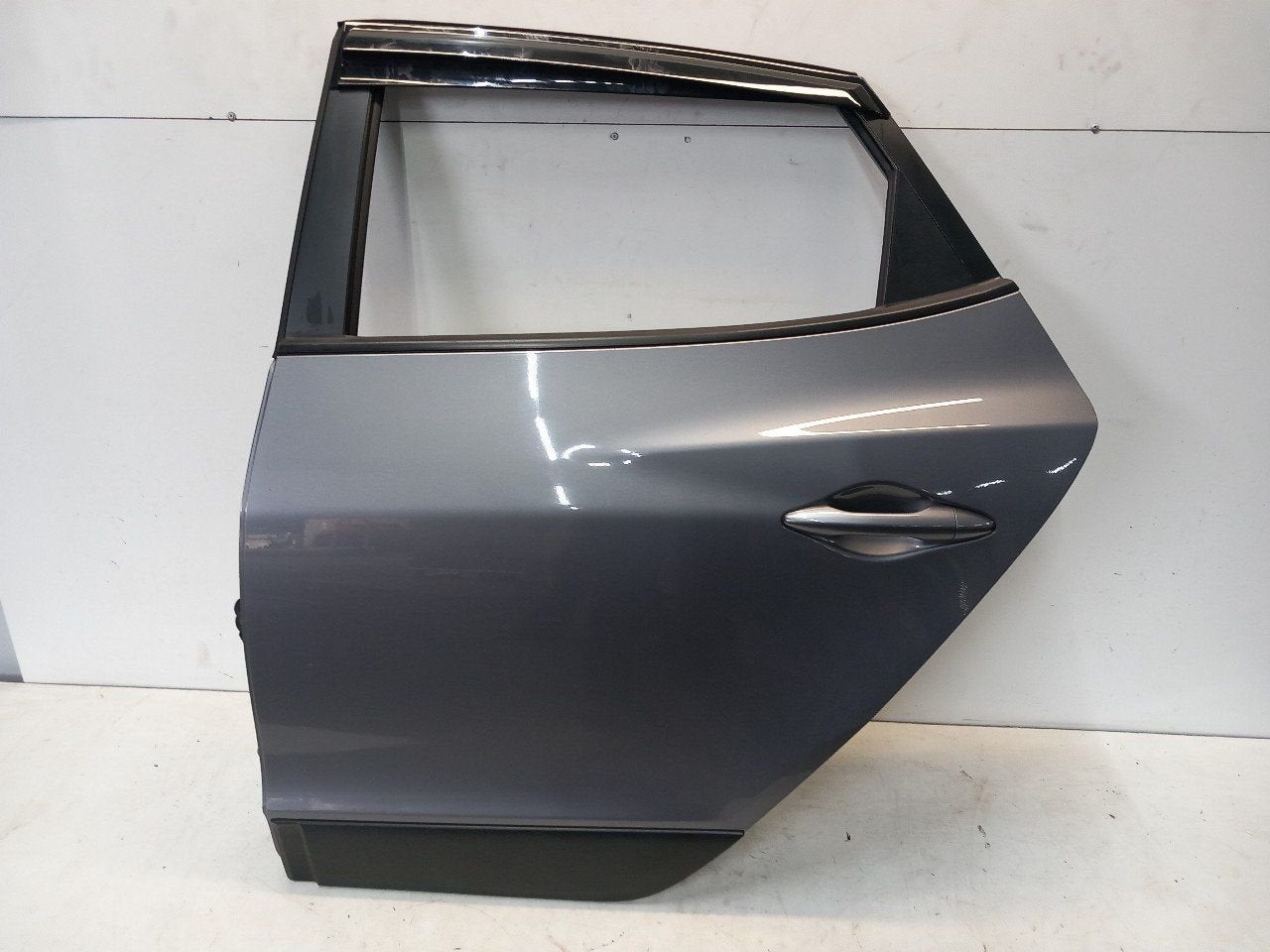 Portier links achter Hyundai iX 35, Onderdelen@venauto.nl, Van der Ven Autorecycling B.V., Gebruikt, Ettenseweg 76, 4706 PB Roosendaal, The Netherlands