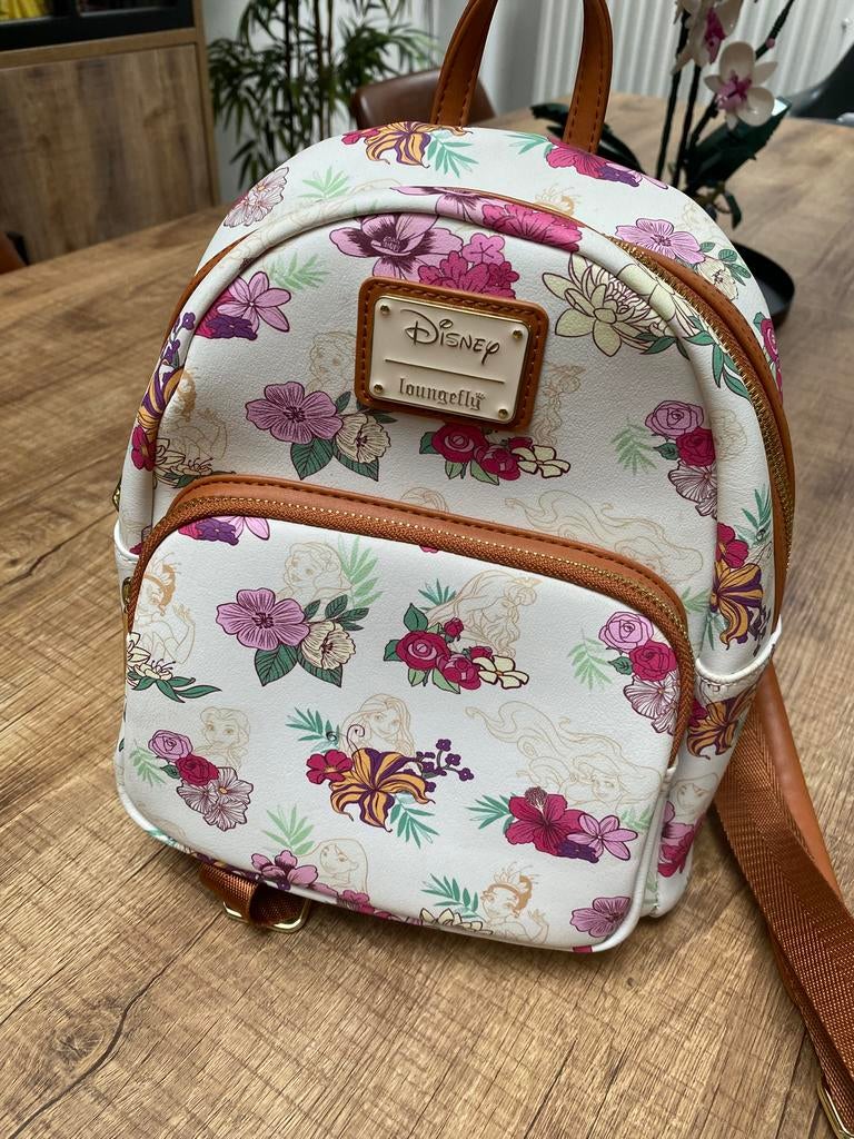 Disney loungefly rugtasje nieuw, Verzamelen, Disney, Ophalen of Verzenden, Nieuw