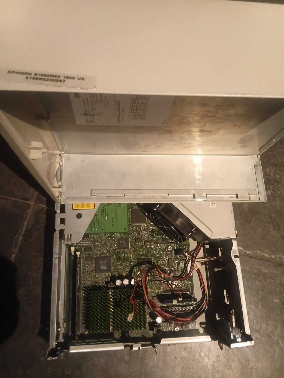 Compaq Deskpro 4000N.  16mb pentium mmx en soundblaster isa, Enlèvement ou Envoi, Utilisé, Autres types, Autres types