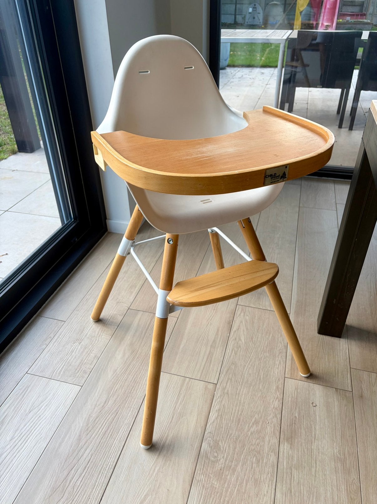 Childwood Evolu 2 kinderstoel met origineel houten eetblad, Kinderen en Baby's, Ophalen, Gebruikt, Meegroeistoel