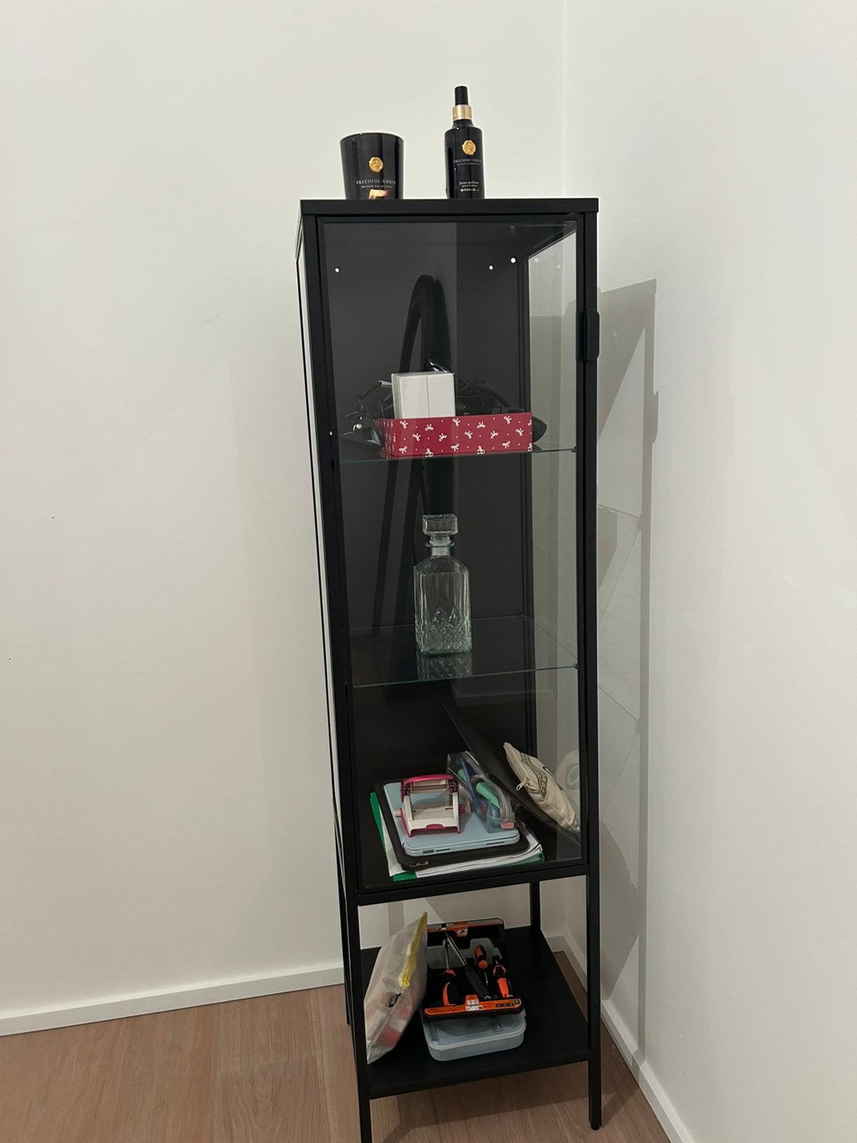 Armoire vitrine ikea, Maison & Meubles, Armoires | Vitrines, Enlèvement, Comme neuf