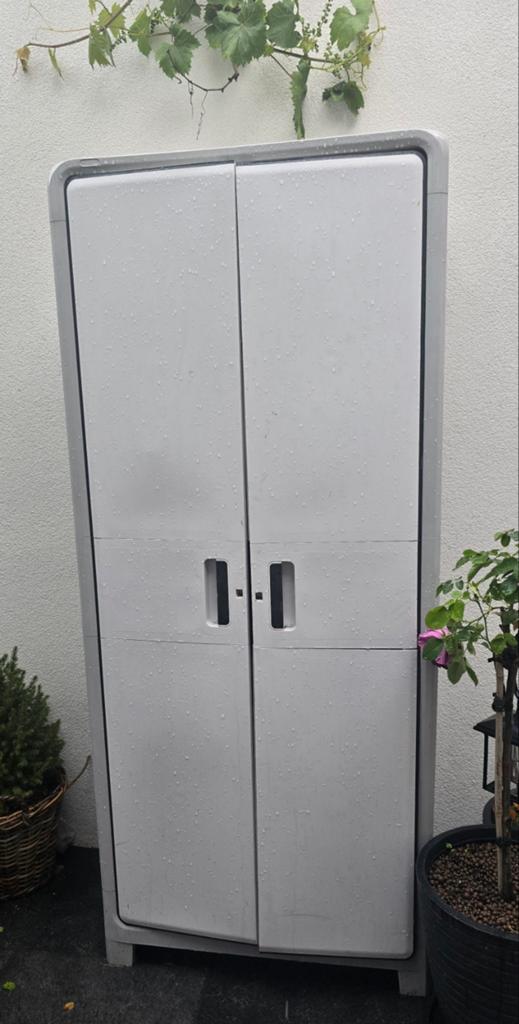 Gratis Opbergkast voor tuin, Tuin en Terras, Bergingen en Tuinkasten, Ophalen