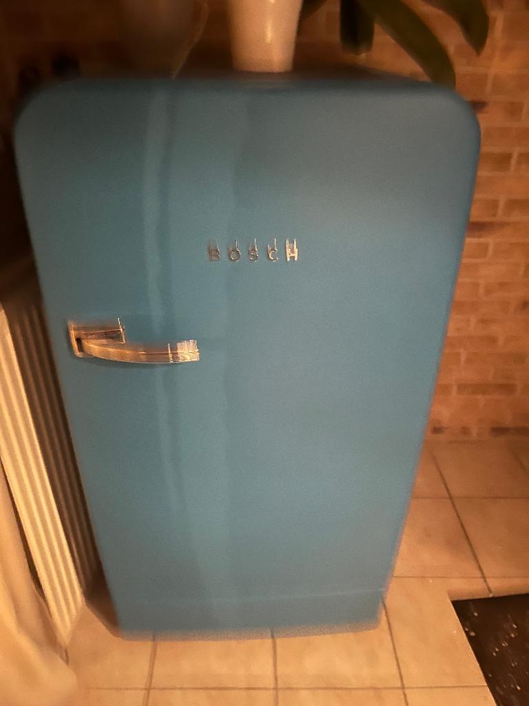 Bosch KSL20AU30 Retro Koelkast – NIEUW, nooit gebruikt, Ophalen, 150 tot 200 liter, 120 tot 140 cm, 60 cm of meer