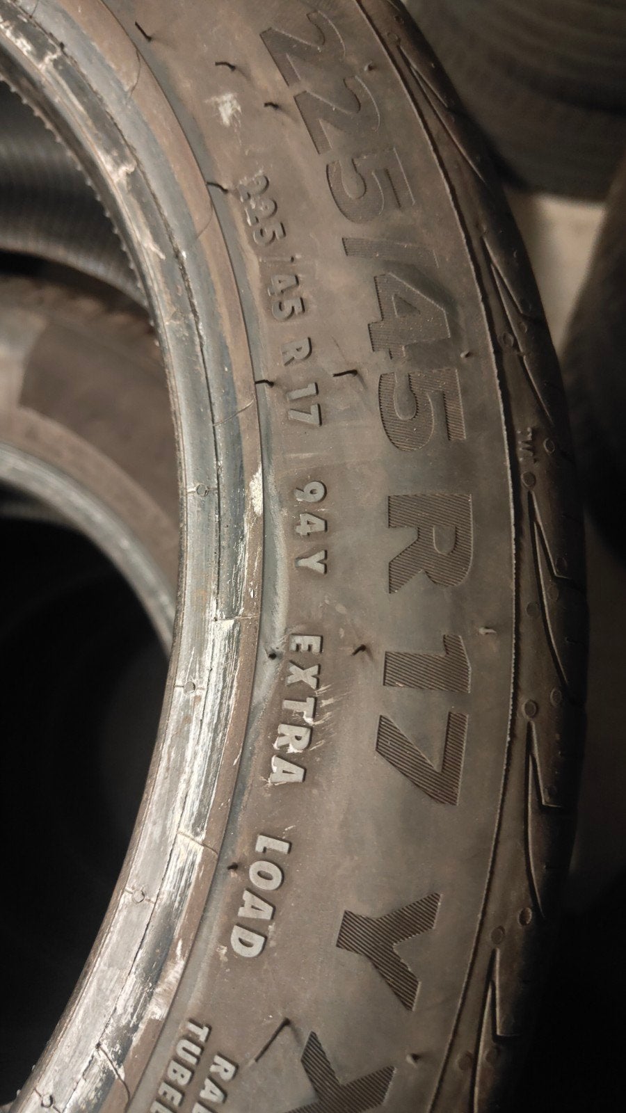 225/45r17 continental 45€ chacun avec montage et équilibrage, Autos : Pièces & Accessoires, Enlèvement